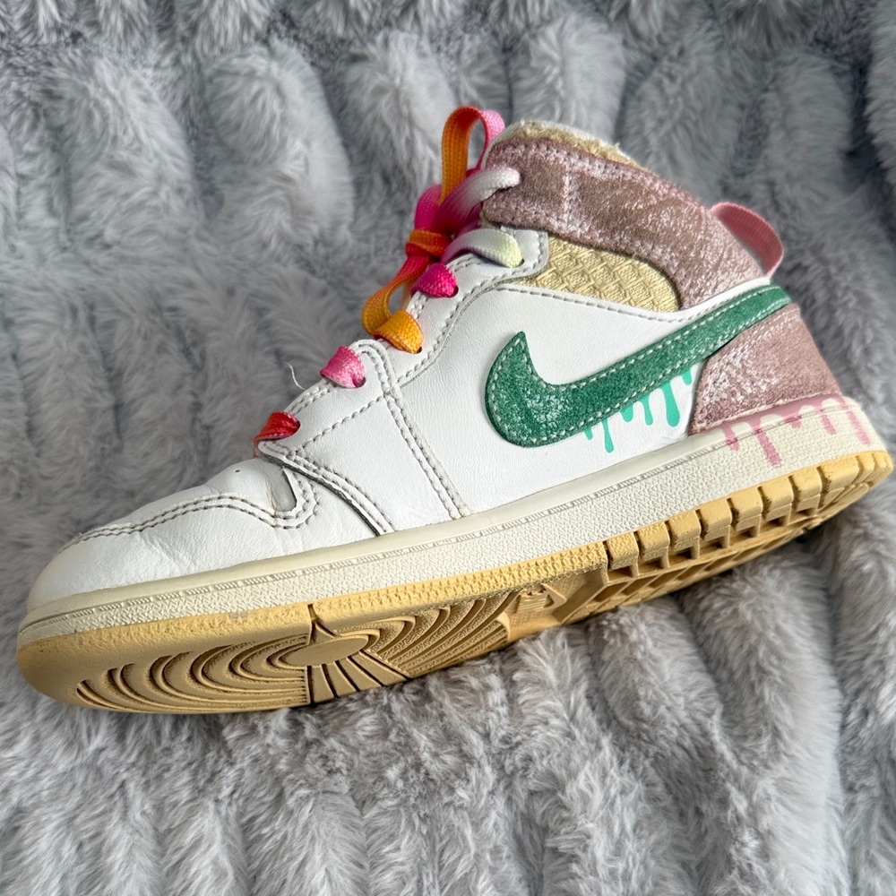 Nike Kids White Sneakers with Rainbow Laces - Picture 9 of 11